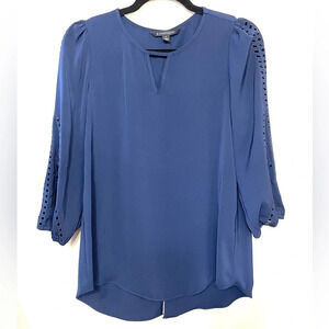 41 Hawthorn | Women's Blue Cutout Balloon Sleeve Keyhole 3/4 Sleeve Blouse Small